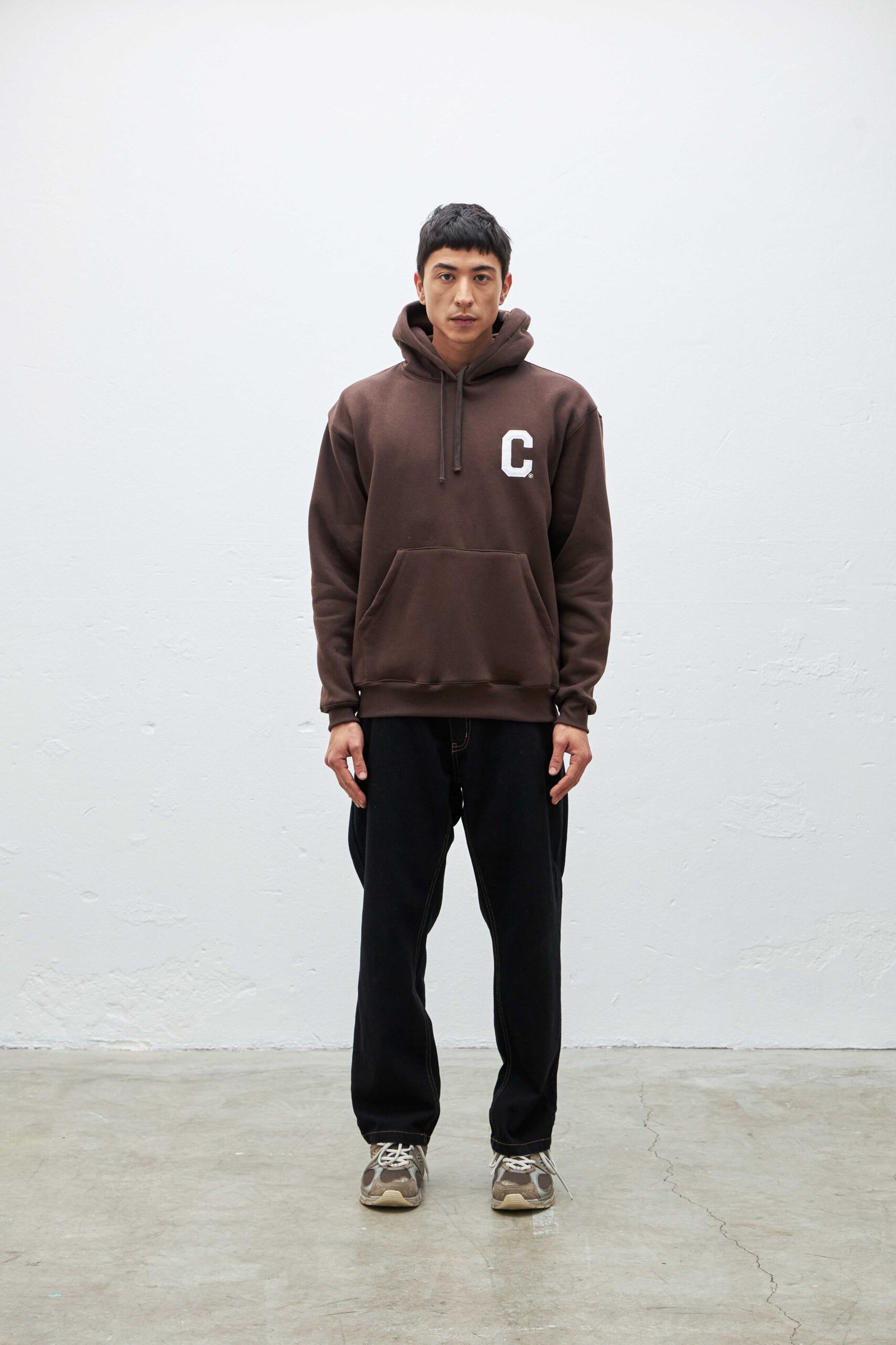 MOLETOM CANGURU PLANO C HODDIE MARROM